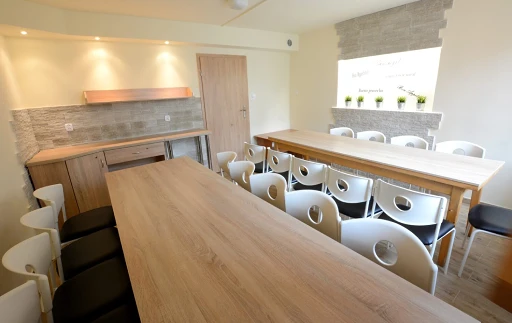 თვითმომსახურების სამზარეულო სტუმრებისთვის